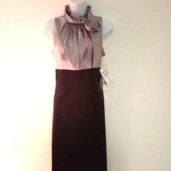 NWT🎁FREE GIFT INCLUDED🎁 Cocktail Dress Roses Stretchable Midi Sleeveless - Picture 10 of 15